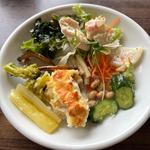 サラダバーの盛合せ