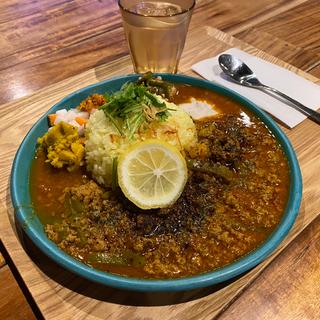 日替わりカレー　チンジャオキーマ(スパイス食堂 THREE STAR)