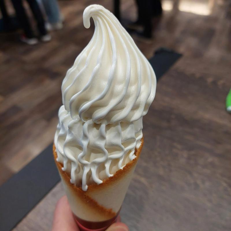 クレミアソフトクリーム(アメリカン・エキスプレス プレミアムラウンジ)