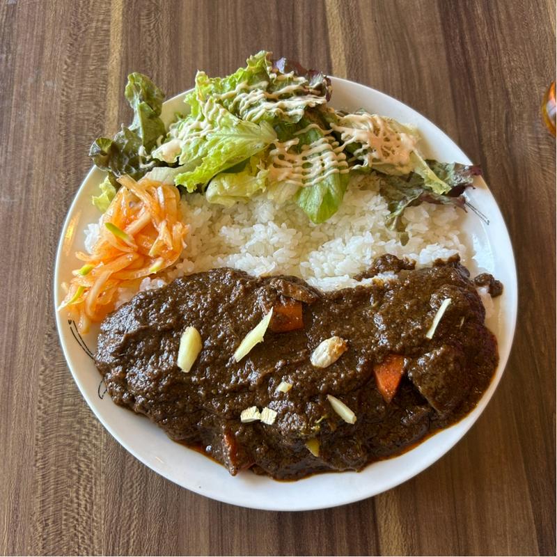 シルベスタのまかないプレート(ドラゴンカレー)