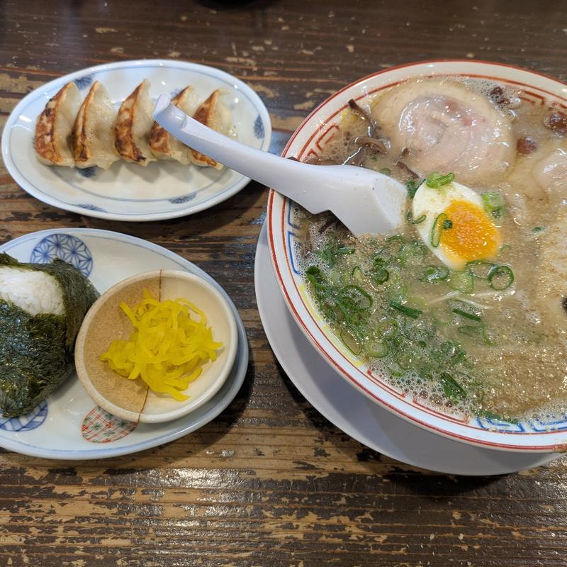 屋台濃厚久留米ラーメン大おにぎりセット(光屋 （みつや）)