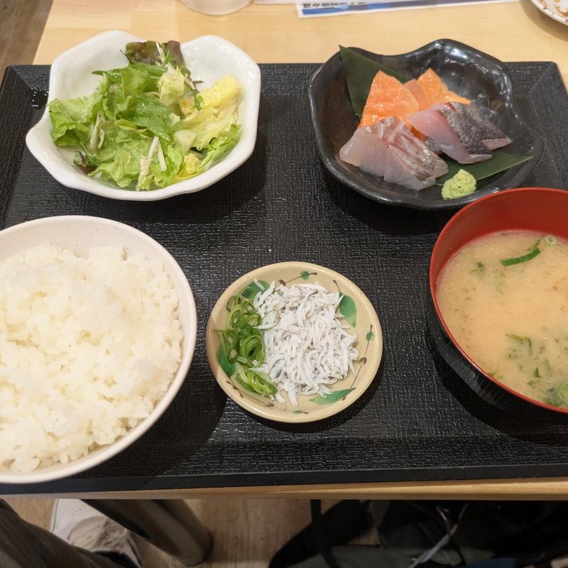 刺身定食(沼津港サンパチ酒場御徒町店)