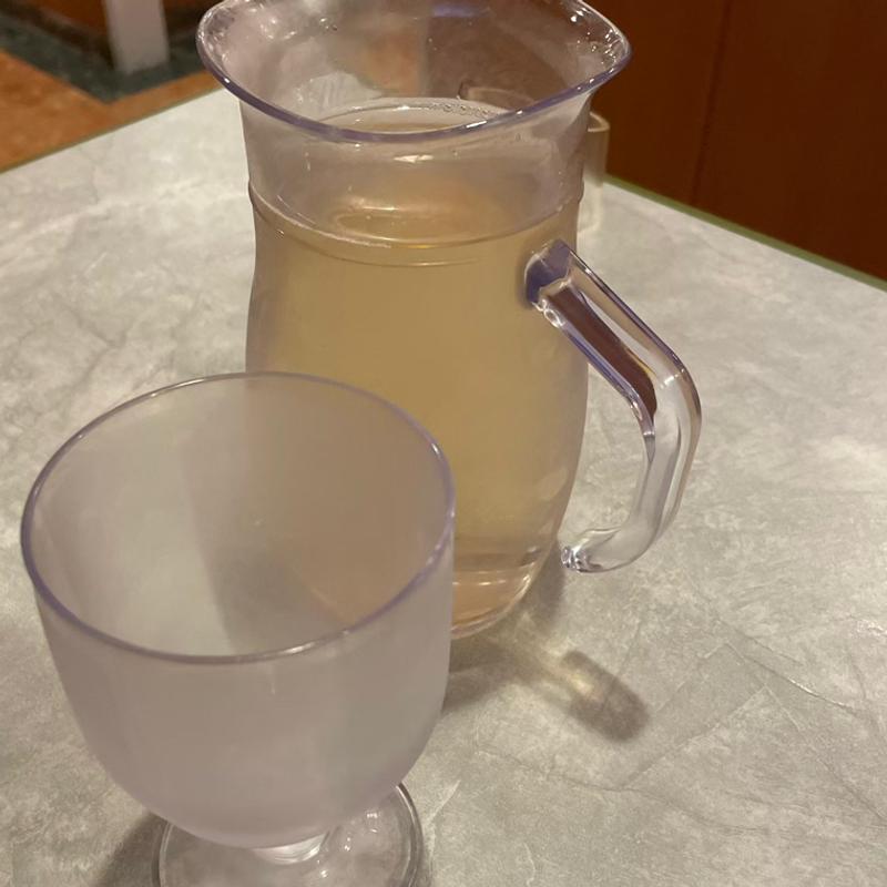 白デカンタ大(サイゼリヤ 伊勢原店)