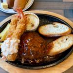 煮込みハンバーグランチD &エビフライ2尾