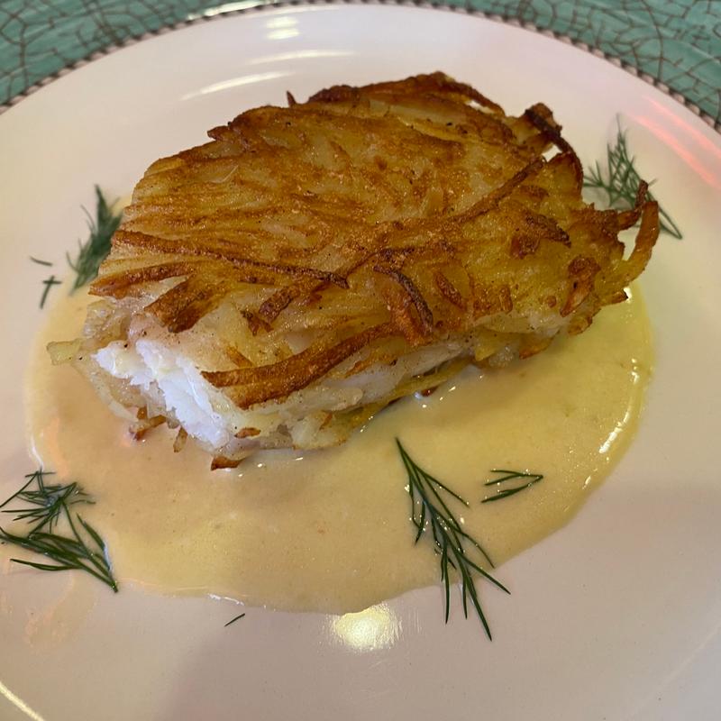 明石産天然真鯛のじゃがいも包み焼き その出汁と白ワインのクリームソース(喜多見のプチ・パリビストロ ナガミネ)