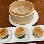 小籠包&焼き小籠包(横浜中華街 香港飲茶 皇朝茶樓)