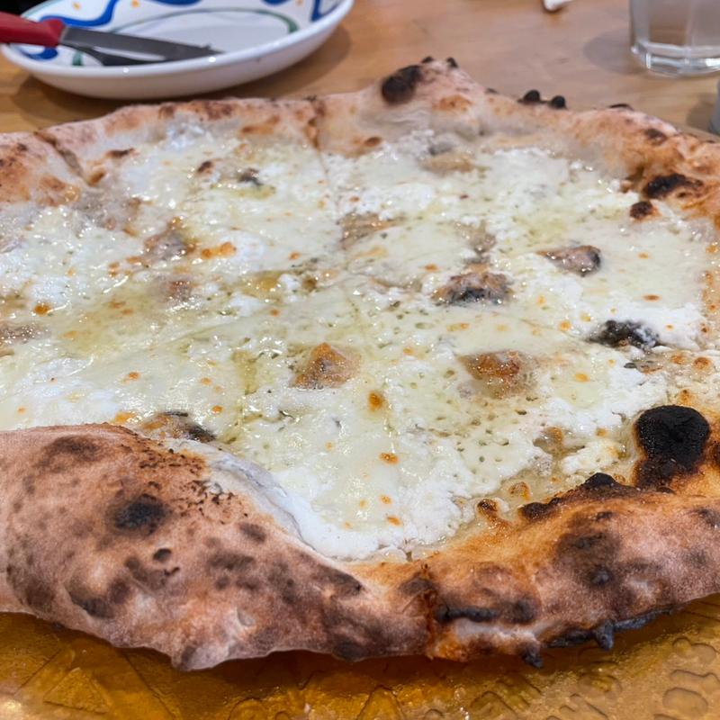 クワトロフォルマッジ(ピッツェリア ベアトリーチェ)