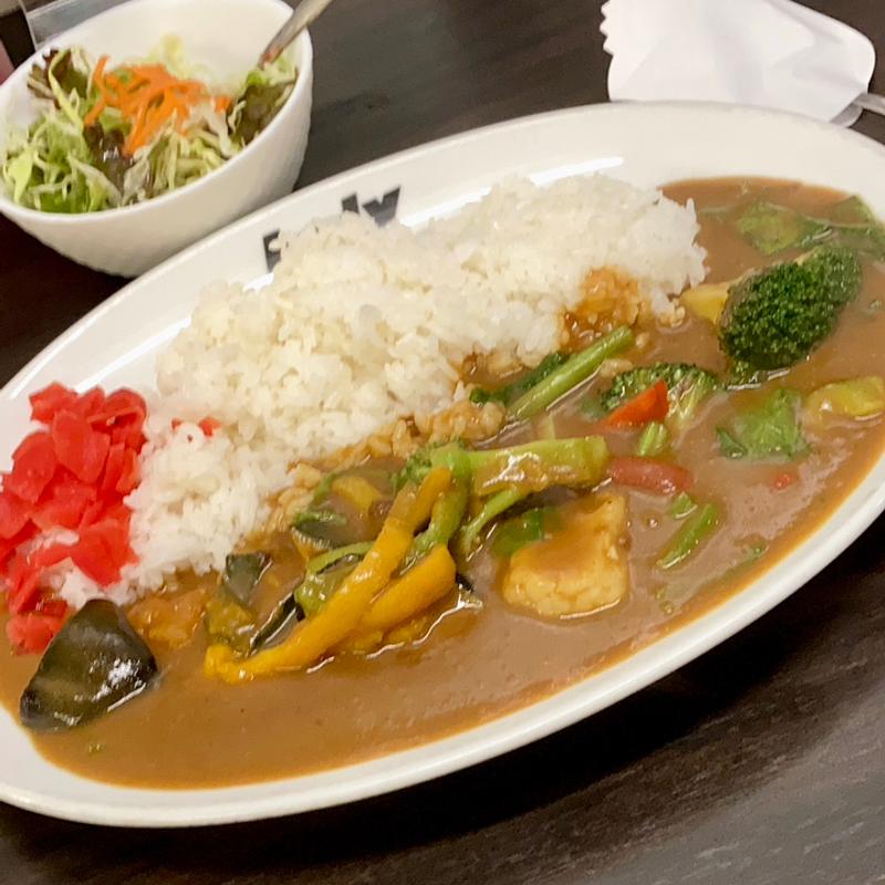 ゴロゴロ野菜カレー(呑めるカレーハウス インディー内本町店(昼)／居酒屋バレル(夜))