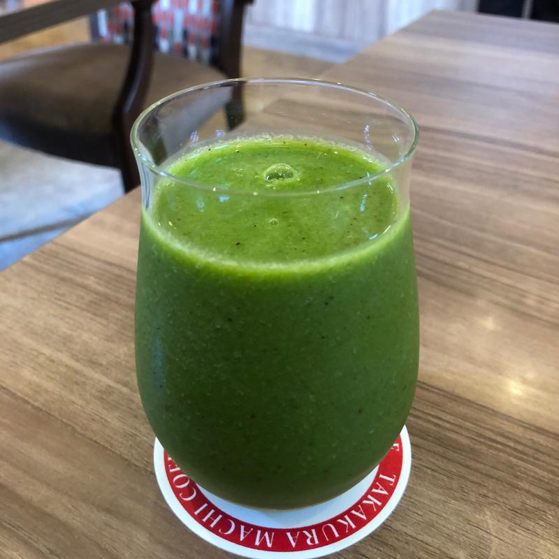 JAS有機ほうれん草とキウイスムージー(高倉町珈琲 柏の葉店)