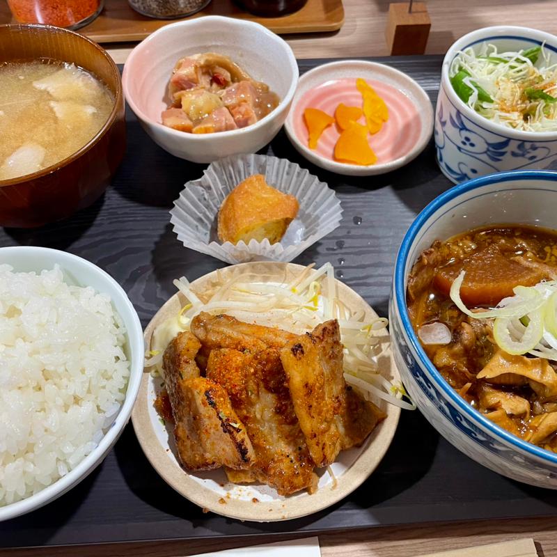 選べるおかず2品定食(にぐらっと食堂)