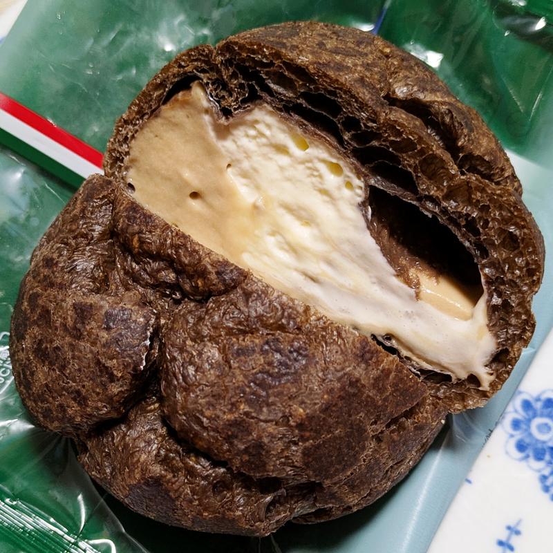 ダブルシュークリーム ティラミス(シャトレーゼ イトーヨーカドー武蔵小杉駅前店)