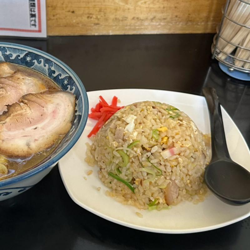 チャーハン(アルプス食堂)