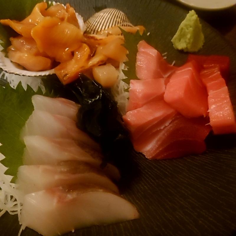 店主お任せ三品盛り（極上天然本鮪中トロ入り）(うみぼうず)