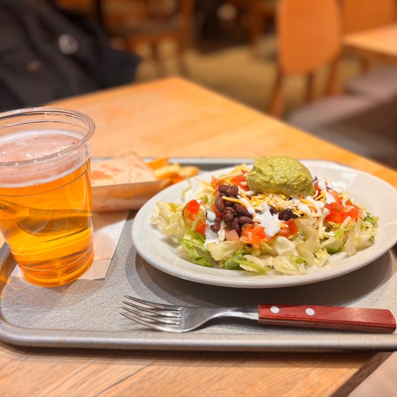 アボガドのサラダボウル(the 3rd Burger 新宿大ガード店 （ザ サード バーガー）)