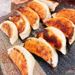 手作り焼き餃子10個入り(中華料理 果実)