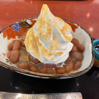 クリームあんみつ