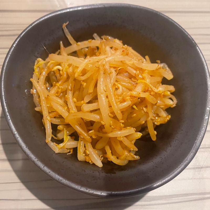 もやしナムル(焼肉ホルモン諸星)