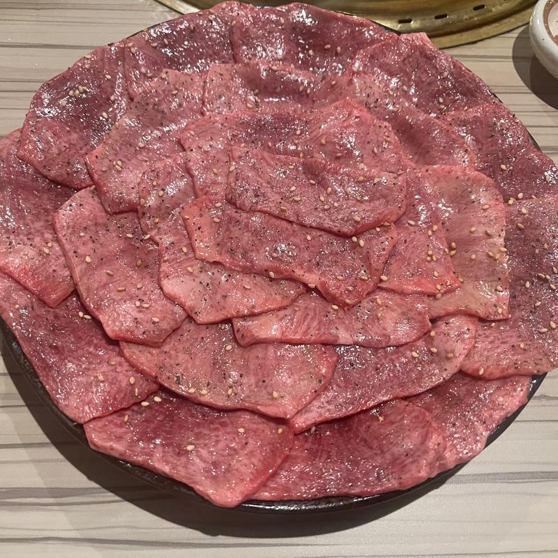 塩タン(焼肉ホルモン諸星)