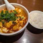 麻婆豆腐刀削麺
