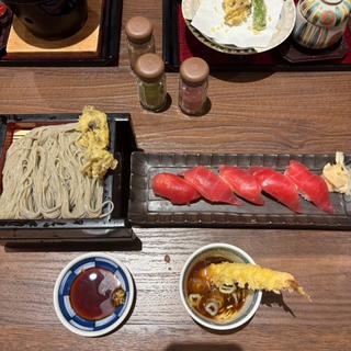 へぎそば　まぐろ寿司5貫