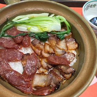 中国ソーセージとラーロウ土鍋ご飯