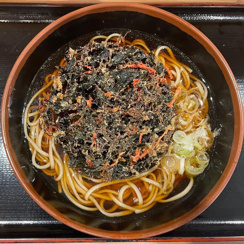 モズクとワカメのかき揚げそば(よもだそば 名古屋サンロード店)