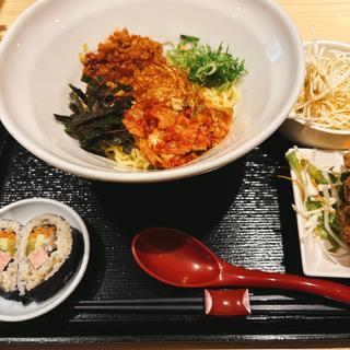 ピリ辛！ヤンニョムまぜそば(茶屋町 かん菜)