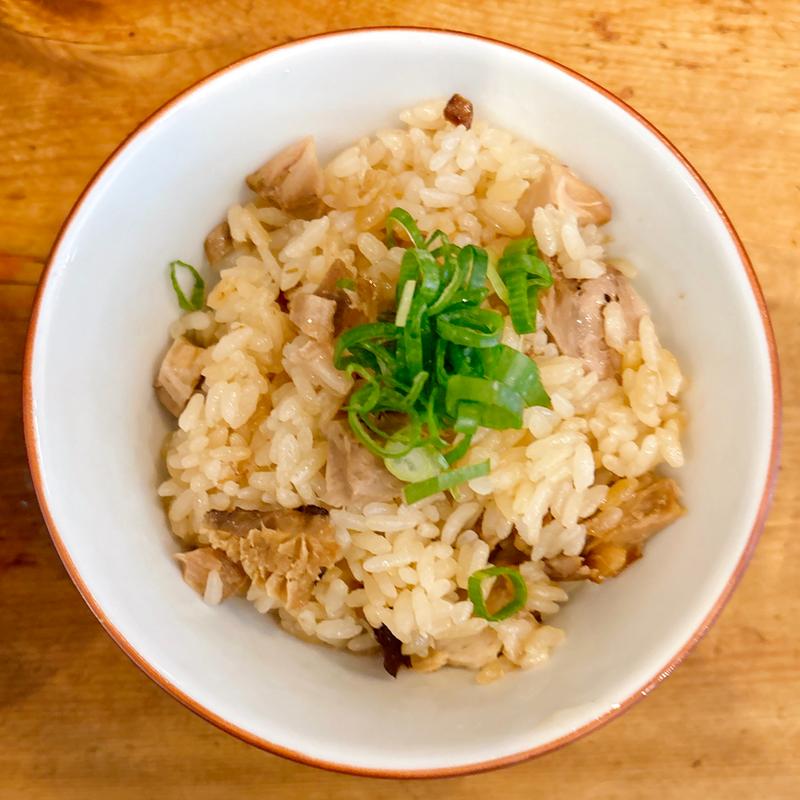 炊き込みご飯(ラーメン専門店 なんぞ)