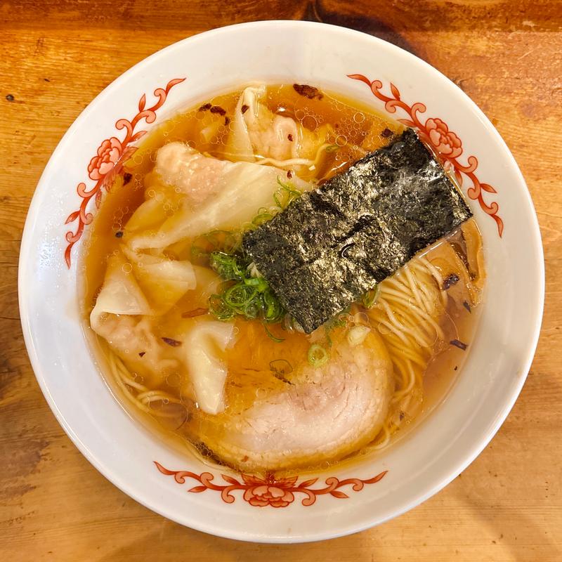 雲呑入り醤油ソバ(ラーメン専門店 なんぞ)