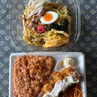 チキンライス&タルタルチキンカツ弁当　冷し中華(セブン-イレブン 草加瀬崎町店)
