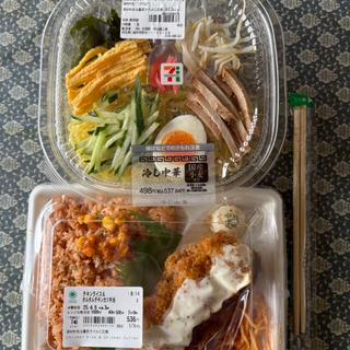 チキンライス&タルタルチキンカツ弁当　冷し中華