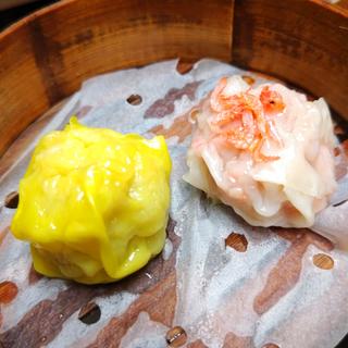 海鮮えびシユマイ・桜海老としょうがのシユマイ(焼売スタンド きんぎょ)