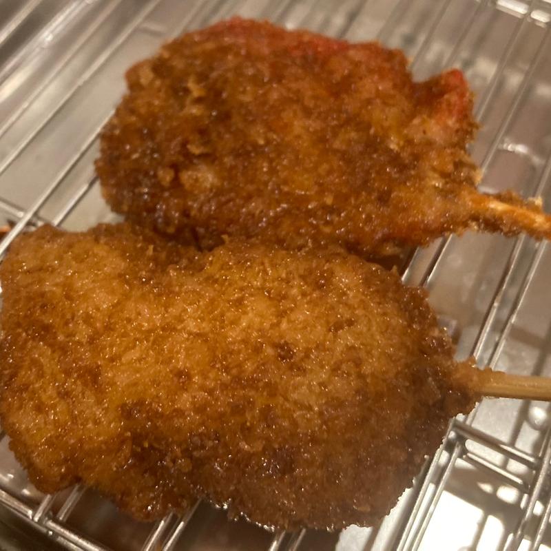 紅しょうが（198）&豚ロース（198）(生中290円・元祖串かつめだま伏見桃山店)