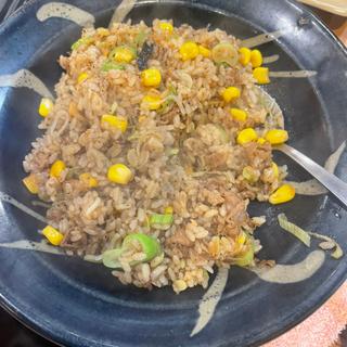 ガーリックチャーハン(武州うどんあかね&みどりダイニング)