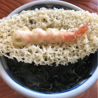 わかめうどん天ぷらトッピング