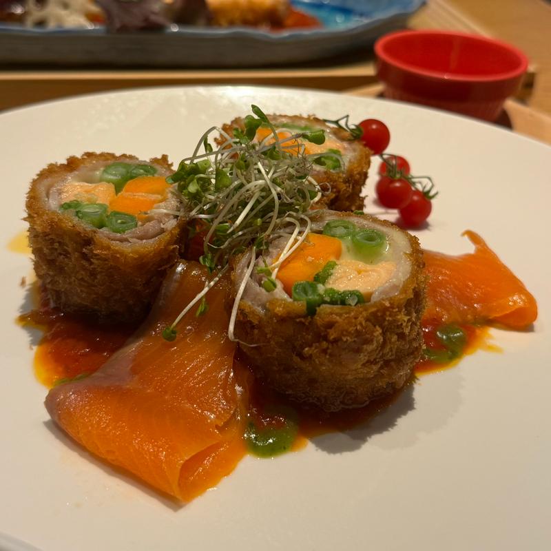 キングサーモンと豚肉のコンドルブルー アラビアータソース(お台所ふらり 栄スカイル店)