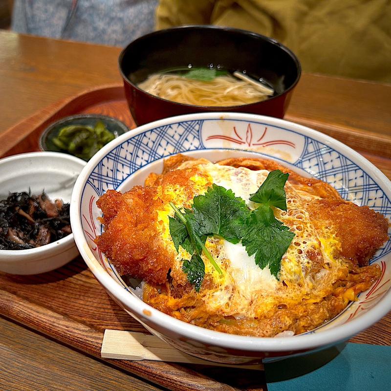 ロースかつ丼(ひっつみ庵)