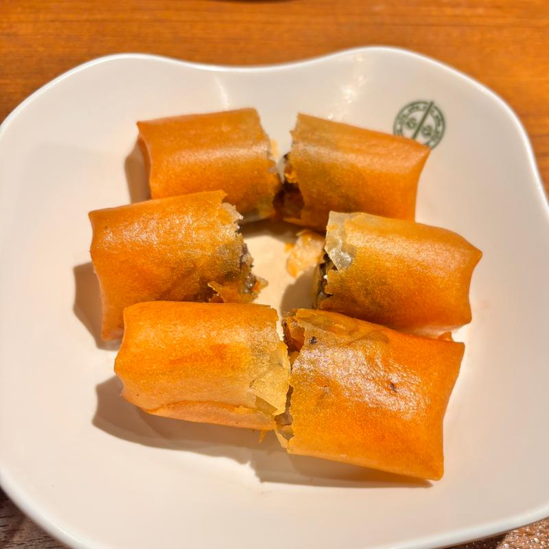 キノコと筍の揚げ春巻(添好運 日比谷店)