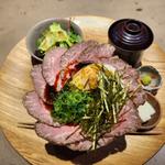 ローストビーフ丼(肉料理 Nick)