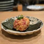 ユッケ握り 1コ