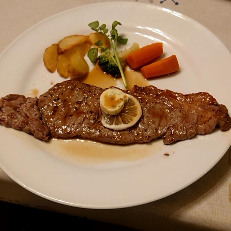 サーロインステーキ(ステーキ スエヒロ 梅田)