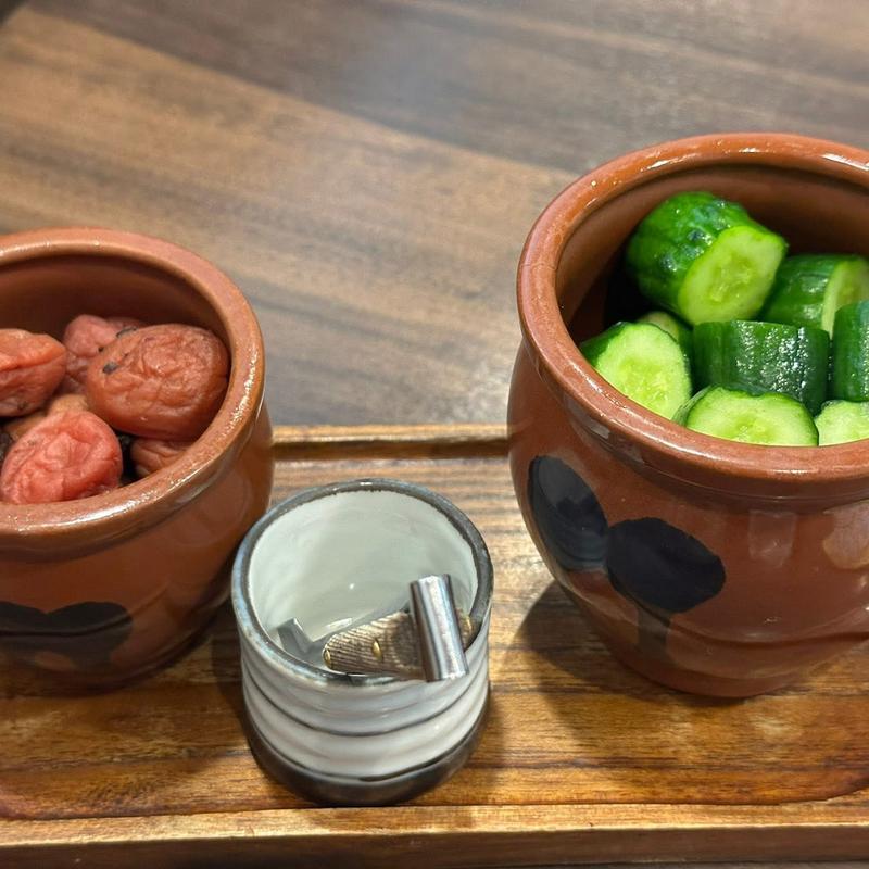 梅干し きゅうり浅漬け(手のべとんかつえびかつ 百年亭)