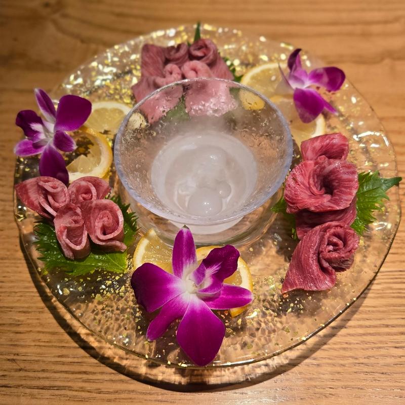 特選牛刺し3種盛り(神威 北新地店)