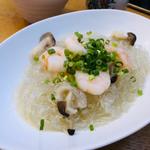 エビと春雨の塩煮込み 山椒風味