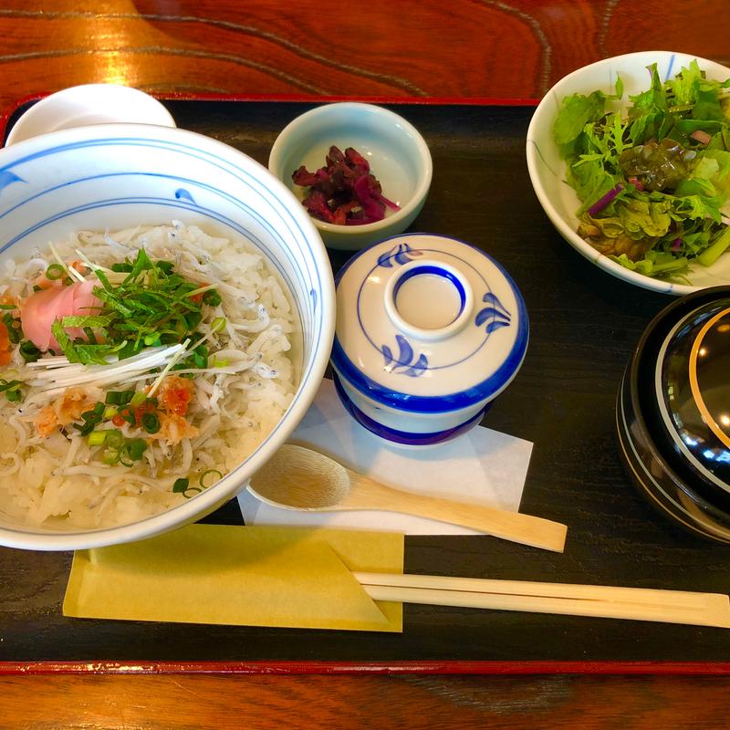 朝獲り釜揚げ しらす丼(鎌倉のごはんやさん石渡)