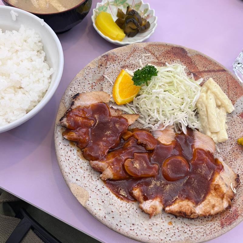 ポークソテー定食(浅草 水口食堂)
