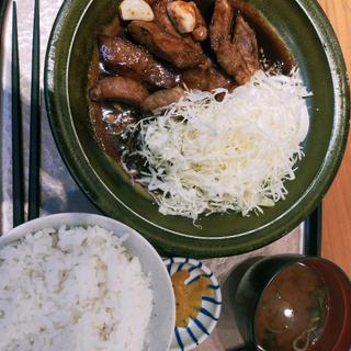 トンテキ定食