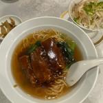 サービスランチ(個室名物炒飯 翡翠楼(ヒスイロウ)本店 横浜中華街)