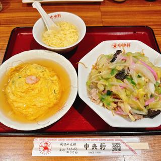 ミニ皿うどんとミニ天津飯のセット(中央軒 なんばCITY店)