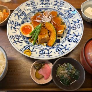 厚切り豚の角煮定食(いい乃じ)